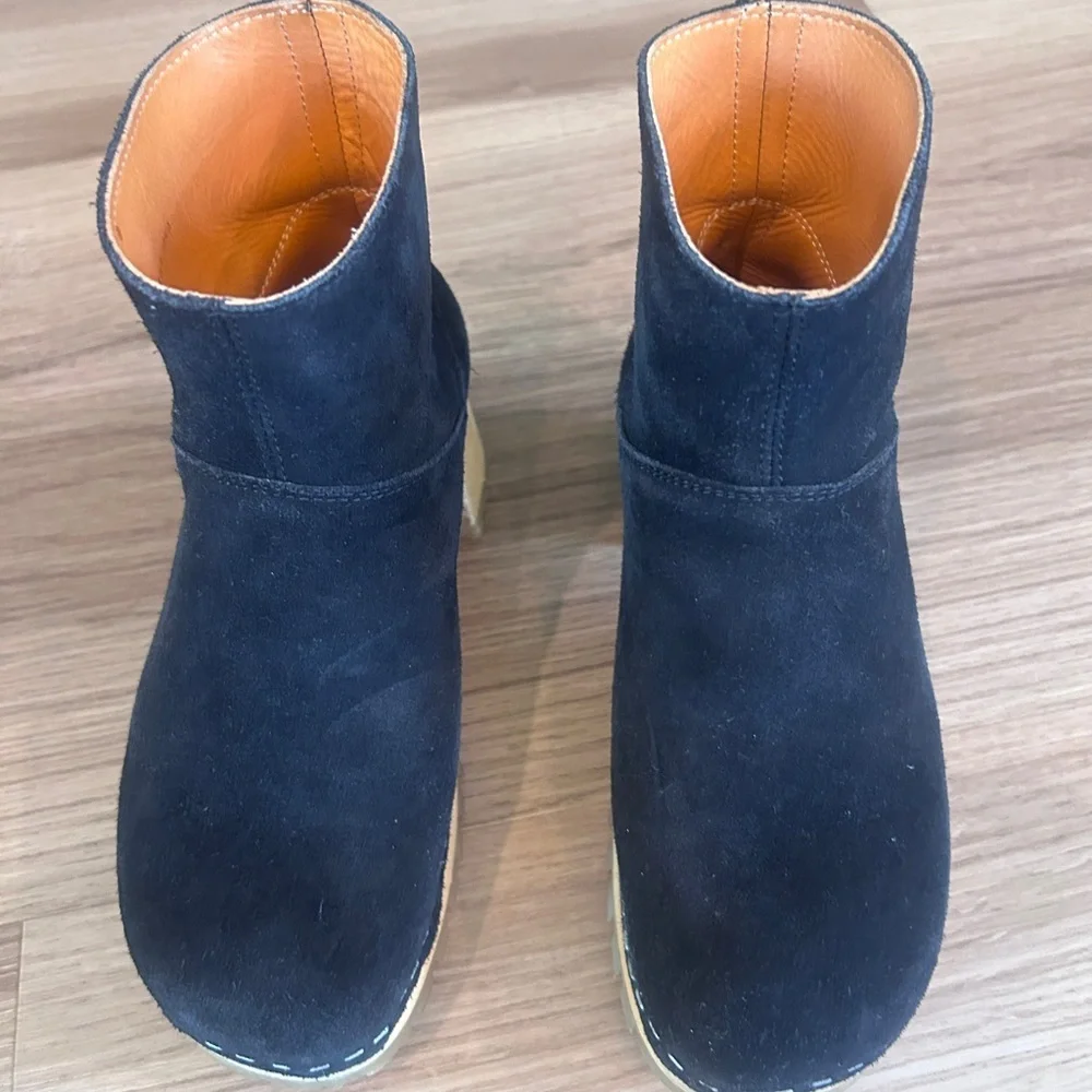 Swedish Hasbeens Bootie Wood Heel Black Suede EU 36 US 6